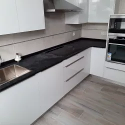 Cocina renovada dentro de un proyecto de reforma