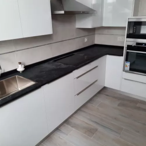 Cocina renovada dentro de un proyecto de reforma