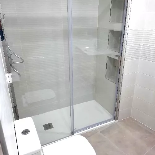 Baño finalizado después de una reforma